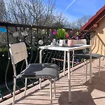 Garden Free Parking And Air Conditioning Budapeste