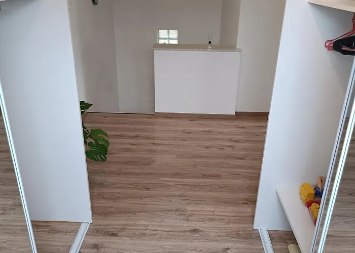 Willa Garden Free Parking And Air Conditioning