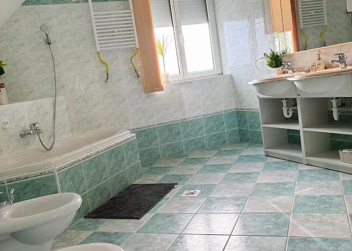 Willa Garden Free Parking And Air Conditioning *