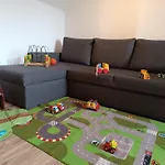 Garden Free Parking And Air Conditioning Villa
